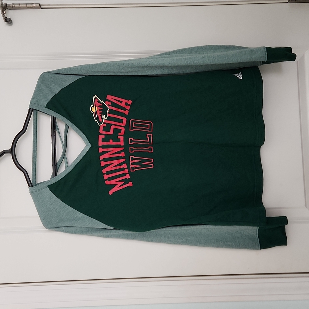 Wild cross back tee